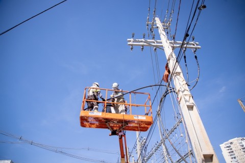 Equatorial realiza obras na rede elétrica e pode interromper energia em bairros de Uruaçu